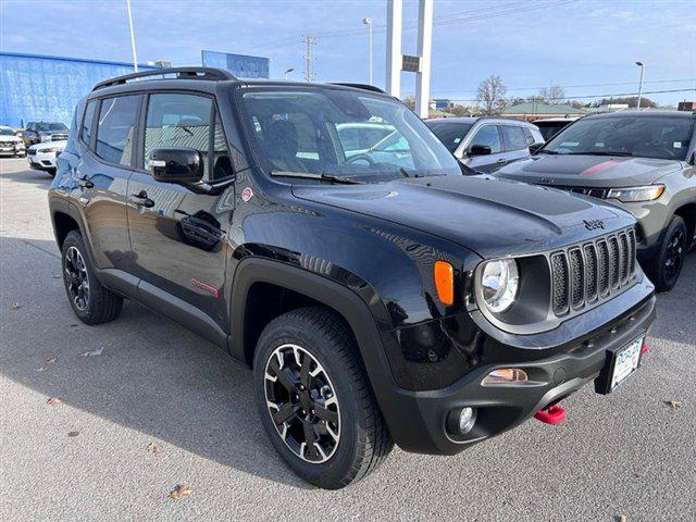 2023 Jeep Renegade RENEGADE TRAILHAWK 4X4