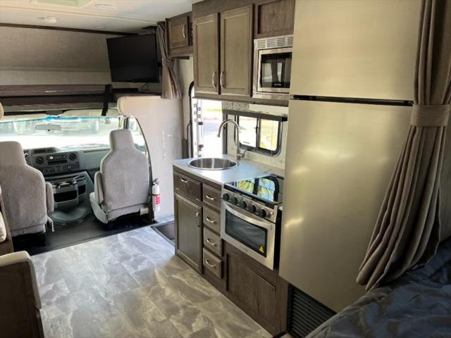 2023 Ford E-450 Cutaway Unknown