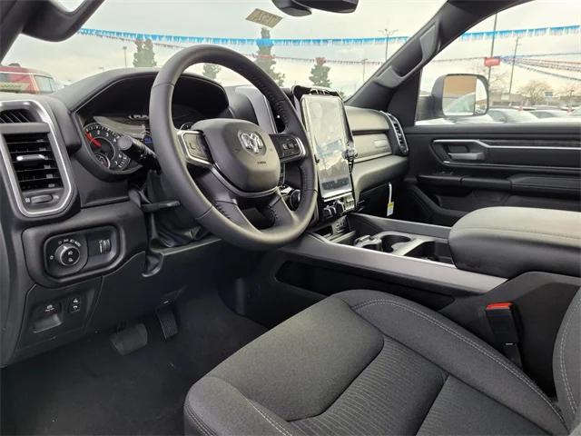 2024 RAM Ram 1500 RAM 1500 BIG HORN CREW CAB 4X2 57 BOX