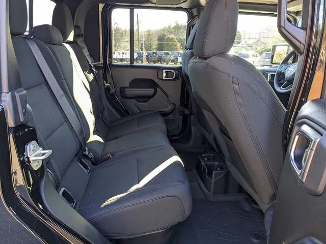 2023 Jeep Gladiator Sport S