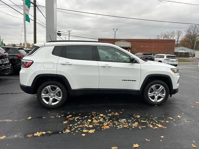 2023 Jeep Compass Latitude 4x4 2023 Jeep Compass Latitude 4x4