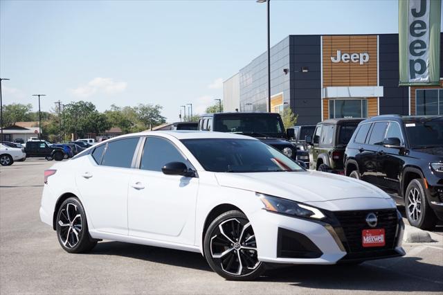 2023 Nissan Altima SR FWD
