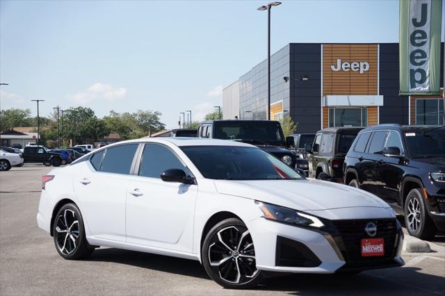 2023 Nissan Altima SR FWD