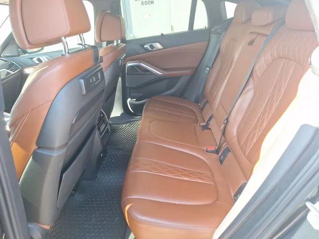 2022 BMW X6 M50i