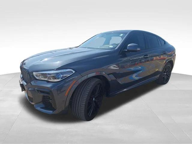 2022 BMW X6 M50i