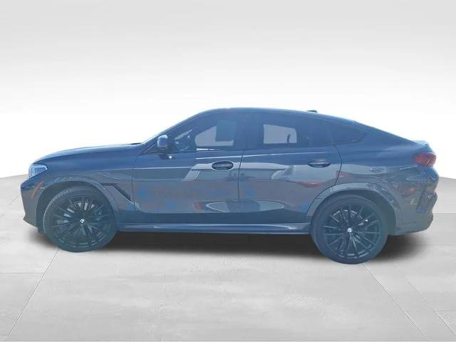2022 BMW X6 M50i
