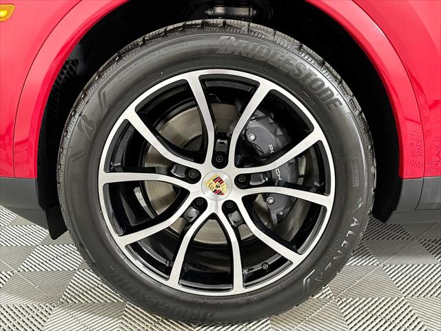 2024 Porsche Cayenne Coupe AWD