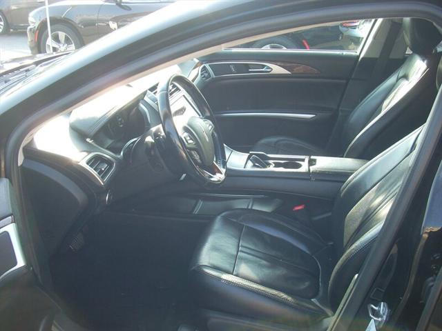 2016 Lincoln MKZ Base
