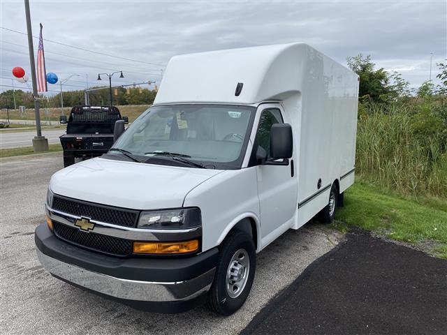 2023 Chevrolet Express Cutaway Work Van