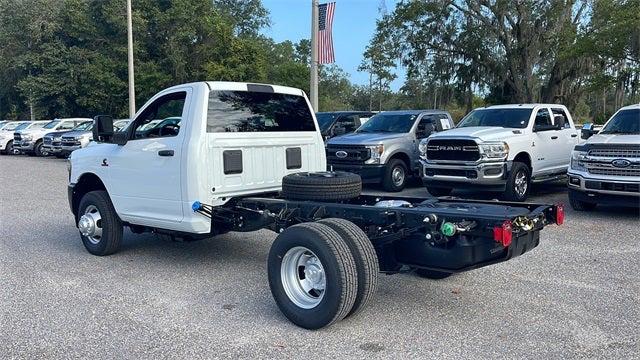 2024 RAM Ram 3500 Chassis Cab RAM 3500 TRADESMAN CHASSIS REGULAR CAB 4X4 60 CA