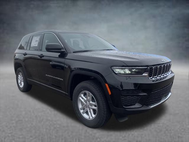 2024 Jeep Grand Cherokee GRAND CHEROKEE LAREDO 4X4