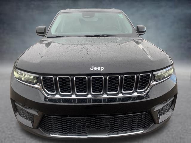 2024 Jeep Grand Cherokee GRAND CHEROKEE LAREDO 4X4