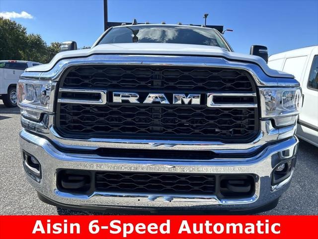 2023 RAM Ram 3500 Chassis Cab RAM 3500 TRADESMAN CREW CAB CHASSIS 4X4 60 CA