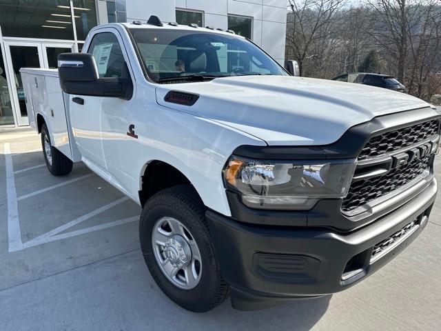 2024 RAM Ram 3500 Chassis Cab RAM 3500 TRADESMAN CHASSIS REGULAR CAB 4X4 60 CA