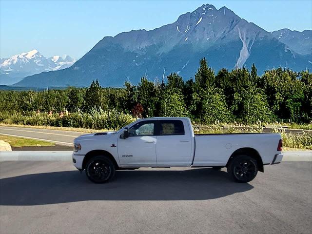 2024 RAM Ram 3500 RAM 3500 LARAMIE CREW CAB 4X4 8 BOX