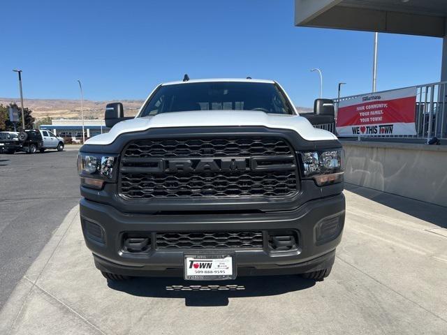 2024 RAM Ram 3500 RAM 3500 TRADESMAN CREW CAB 4X4 8 BOX 2024 RAM Ram 3500 RAM 3500 TRADESMAN CREW CAB 4X4 8 BOX