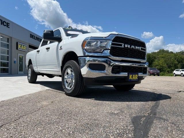 2024 RAM Ram 3500 RAM 3500 TRADESMAN CREW CAB 4X4 64 BOX