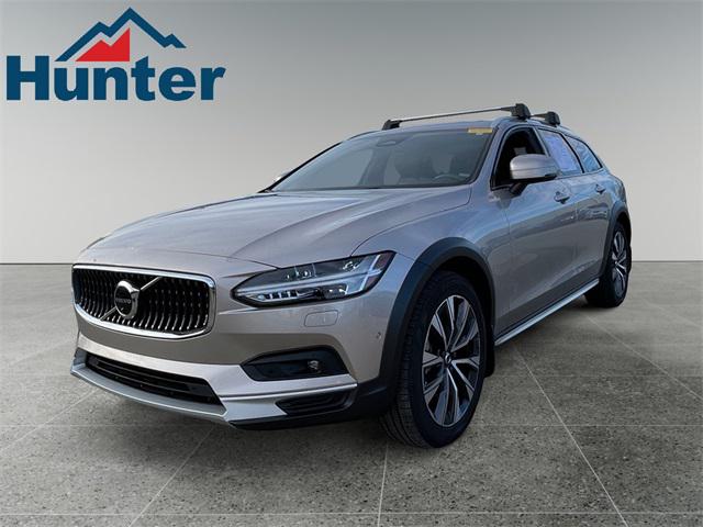 2023 Volvo V90 Cross Country