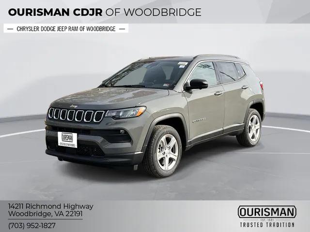 2024 Jeep Compass COMPASS LATITUDE 4X4