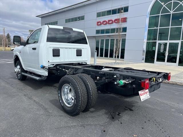 2024 RAM Ram 3500 Chassis Cab RAM 3500 TRADESMAN CHASSIS REGULAR CAB 4X4 60 CA