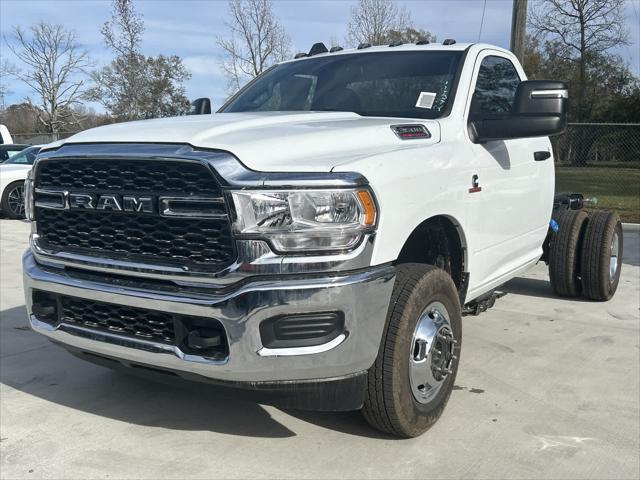 2024 RAM Ram 3500 Chassis Cab RAM 3500 TRADESMAN CHASSIS REGULAR CAB 4X4 60 CA