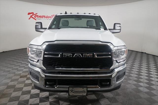 2024 RAM Ram 3500 Chassis Cab RAM 3500 TRADESMAN CHASSIS REGULAR CAB 4X2 84 CA