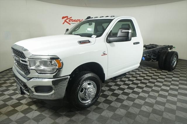 2024 RAM Ram 3500 Chassis Cab RAM 3500 TRADESMAN CHASSIS REGULAR CAB 4X2 84 CA