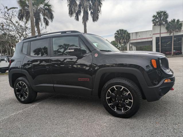 2023 Jeep Renegade RENEGADE TRAILHAWK 4X4