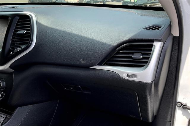 Used 2017 Jeep Cherokee For Sale in Olive Branch, MS