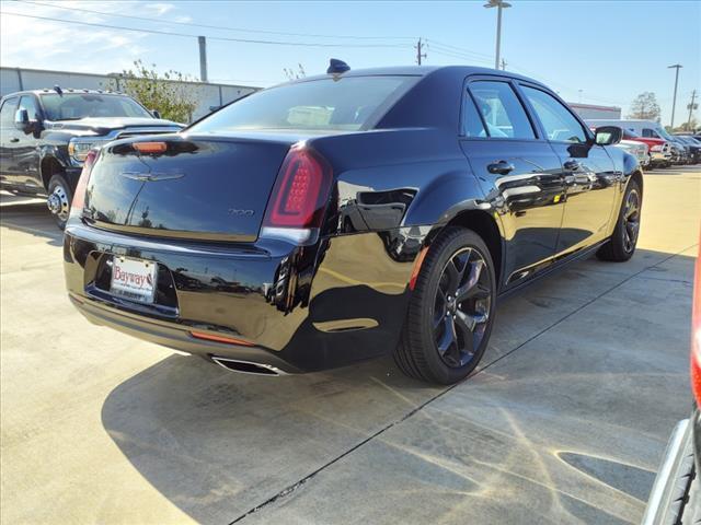 2023 Chrysler Chrysler 300 300 TOURING