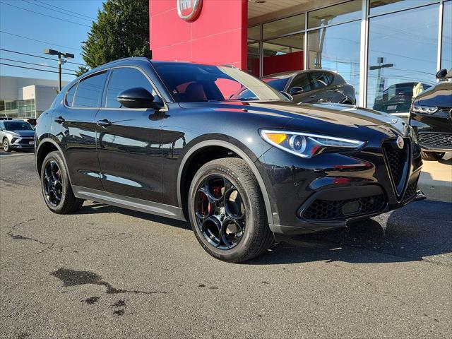 2022 Alfa Romeo Stelvio Sprint AWD 2022 Alfa Romeo Stelvio Sprint AWD