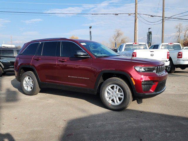 2024 Jeep Grand Cherokee GRAND CHEROKEE LAREDO 4X4