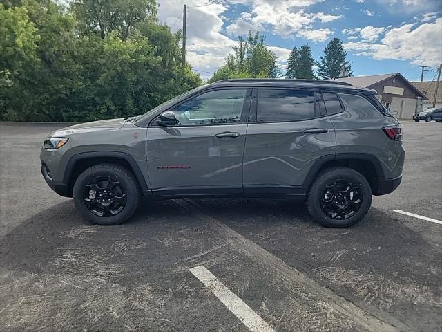 2024 Jeep Compass COMPASS TRAILHAWK 4X4