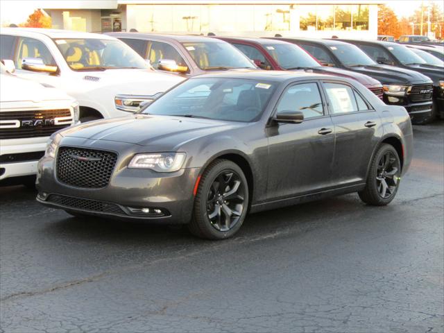 2023 Chrysler Chrysler 300 300S V6