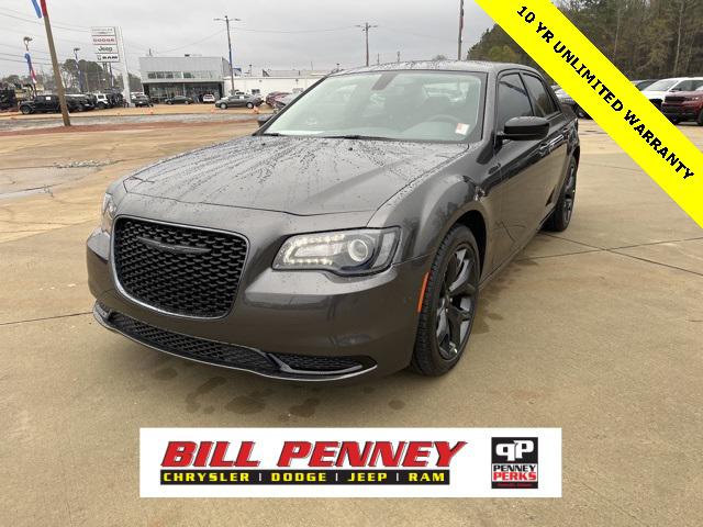 2023 Chrysler Chrysler 300 300 TOURING