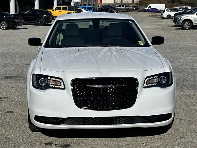 2023 Chrysler Chrysler 300 300 TOURING