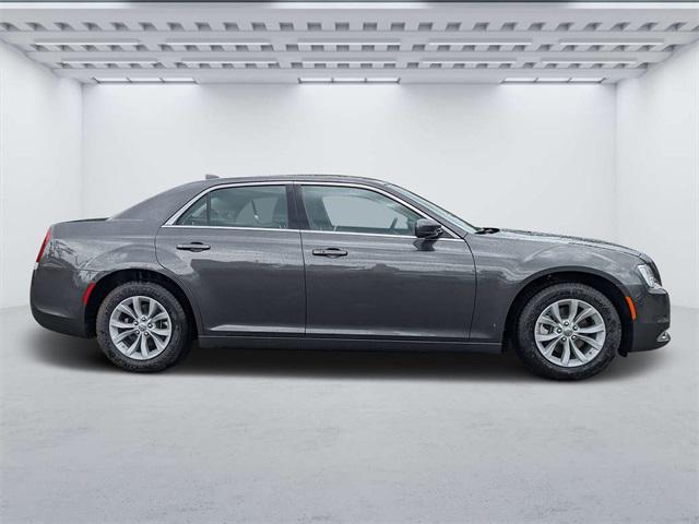 2023 Chrysler Chrysler 300 300 TOURING