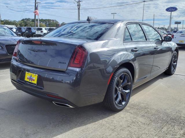 2023 Chrysler Chrysler 300 300 TOURING