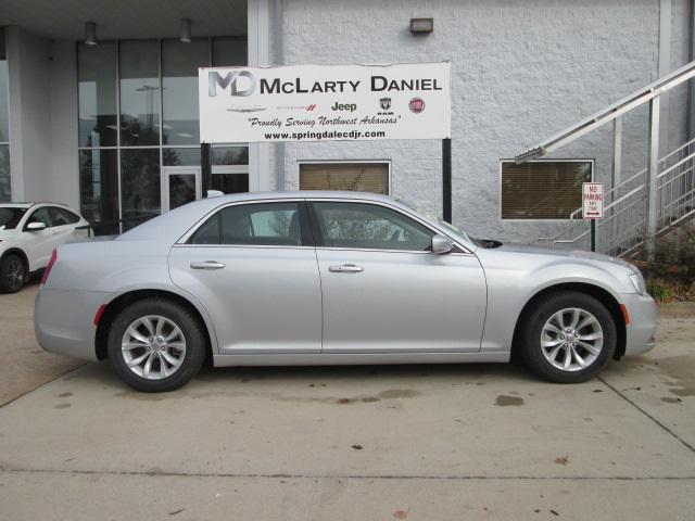 2023 Chrysler Chrysler 300 300 TOURING