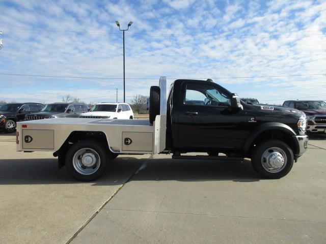 2024 RAM Ram 5500 Chassis Cab RAM 5500 TRADESMAN CHASSIS REGULAR CAB 4X4 60 CA