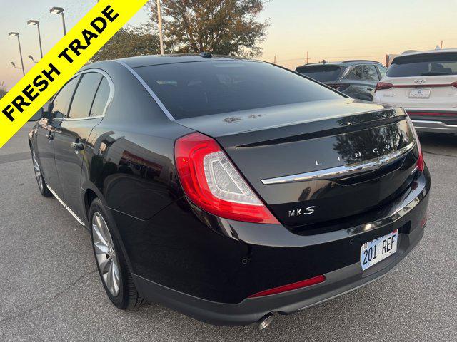 2015 Lincoln MKS Base