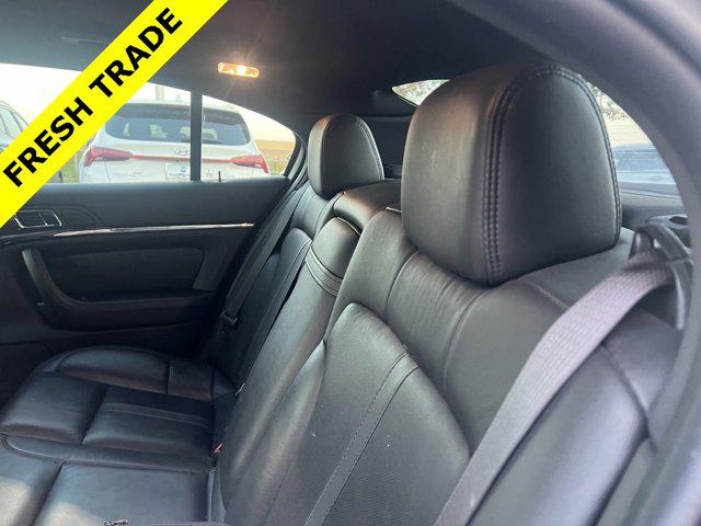 2015 Lincoln MKS Base