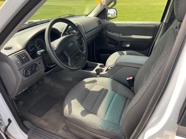 2002 Ford Explorer XLS