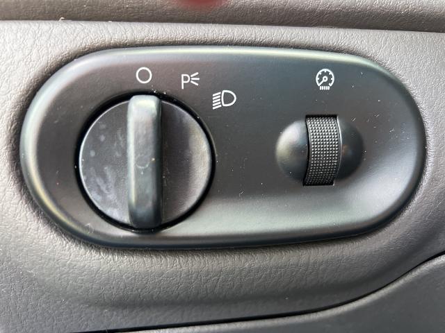 2002 Ford Explorer XLS
