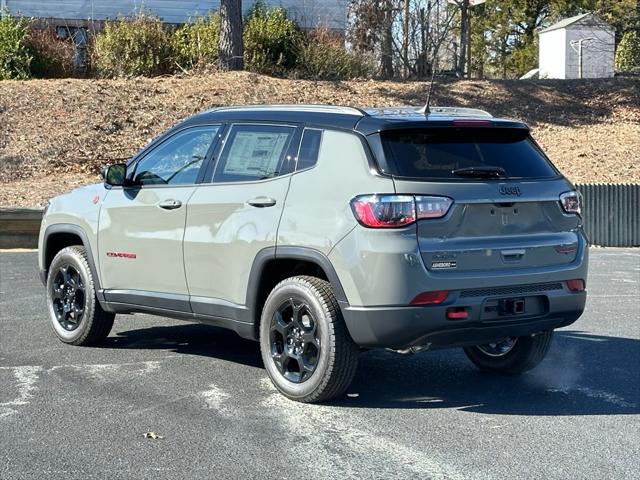 2024 Jeep Compass COMPASS TRAILHAWK 4X4