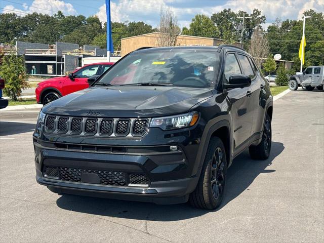 2024 Jeep Compass COMPASS LATITUDE 4X4