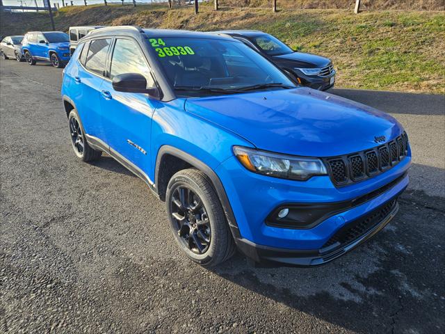 2024 Jeep Compass COMPASS LATITUDE 4X4