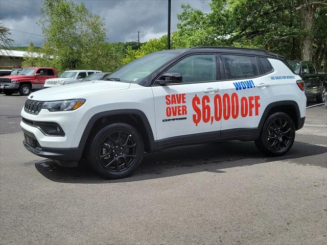 2024 Jeep Compass COMPASS LATITUDE 4X4