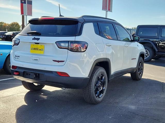 2024 Jeep Compass COMPASS TRAILHAWK 4X4