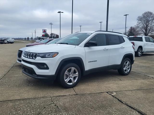 2024 Jeep Compass COMPASS LATITUDE 4X4